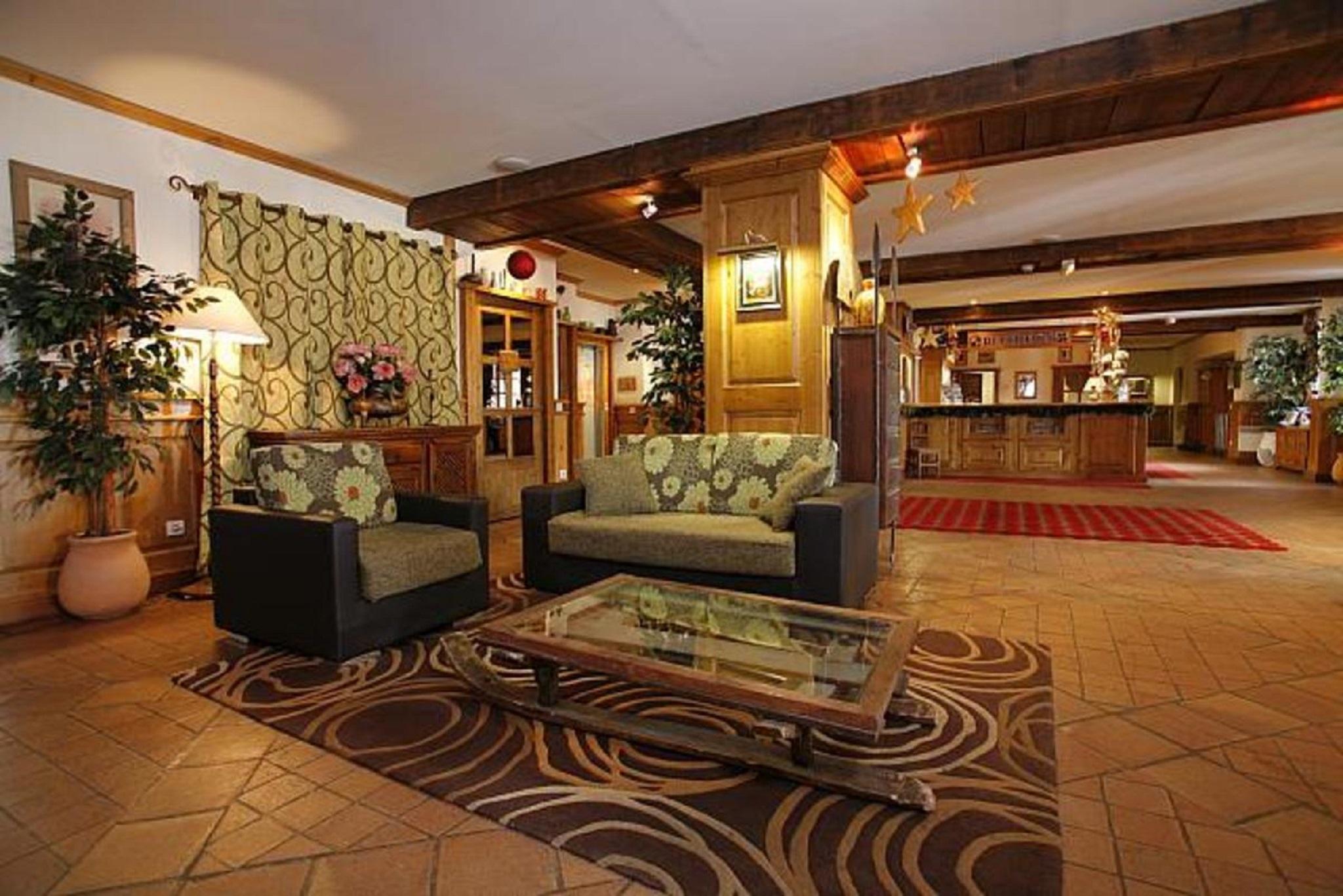 Hotel Village Montana By Les Etincelles Tignes Bagian luar foto